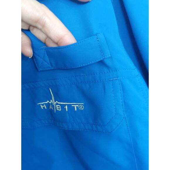 Habit brand blue fishing sportwear button-up shirt. Men's size L. Cool Vent tech - Picture 6 of 10